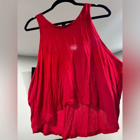 Forever 21 Red High/Low Wide Arm Tank Top - Picture 1 of 3